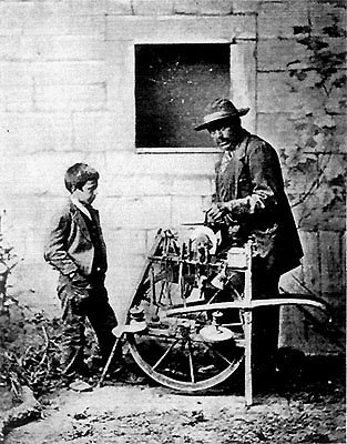 KNIFE-GRINDER KNIFE-GRINDER