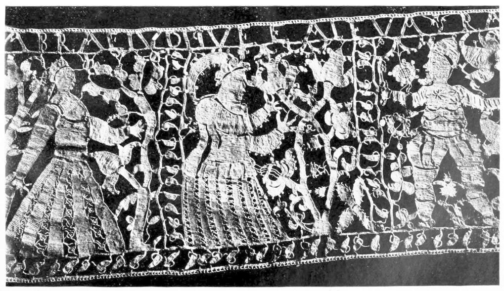 Lace with three human figures Lace with three human figures